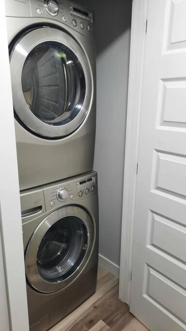 אדמונטון Carsonway Basement Suite מראה חיצוני תמונה